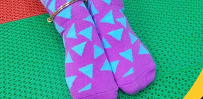 ¿Qué tipo de fabricantes de calcetines personalizados están buscando?